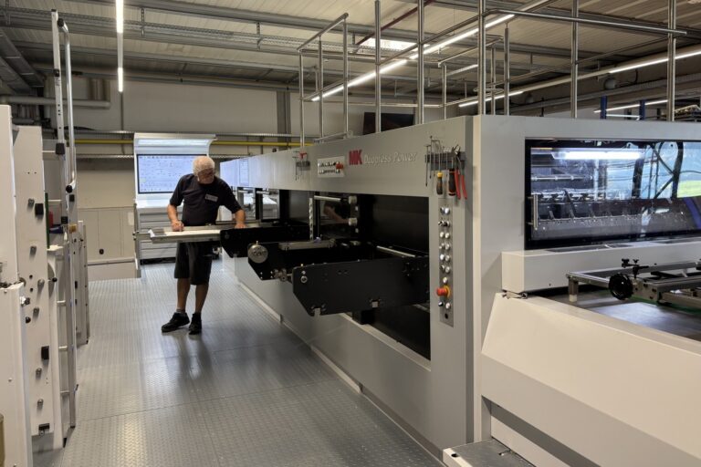 Cardbox Packaging Boosts Efficiency in Postpress with HEIDELBERG